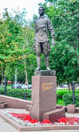 Памятник лётчику В. В. Талалихину 